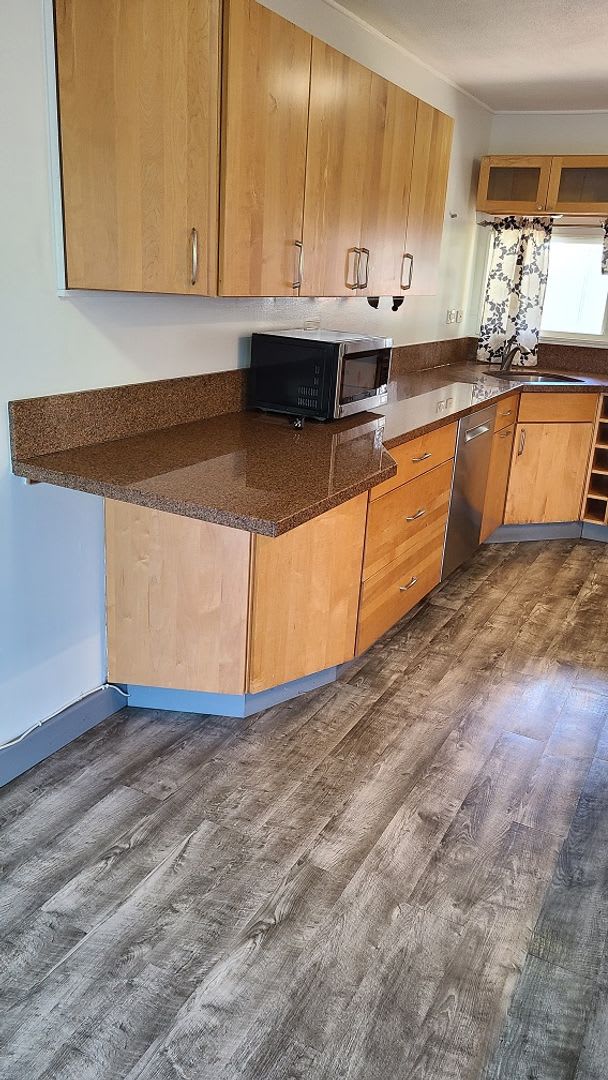 Makakilo Gardens III 3 bedroom 1.5 bathroom + 2 parking + Pet Negotiable