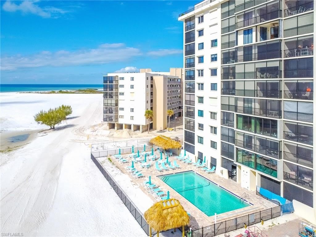 8400 Estero