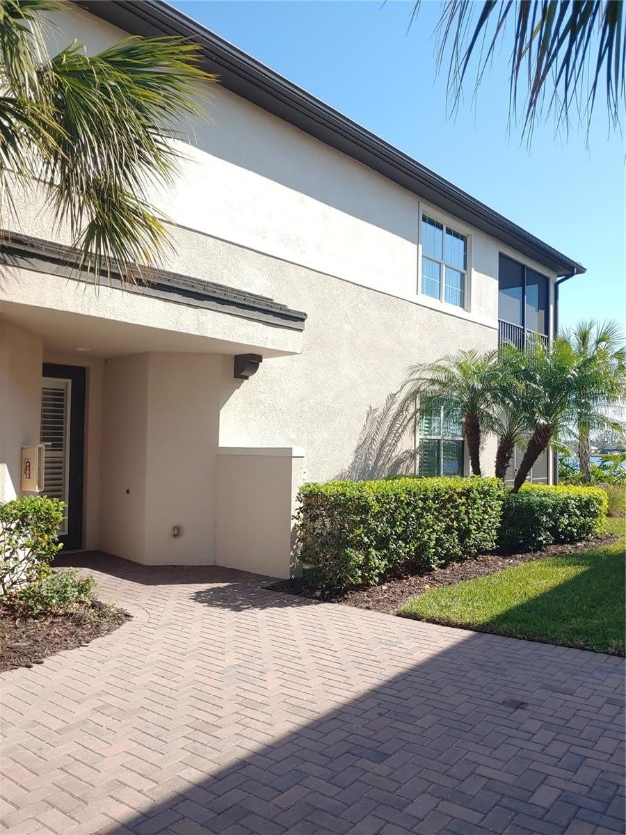 1249 RIVERSCAPE STREET