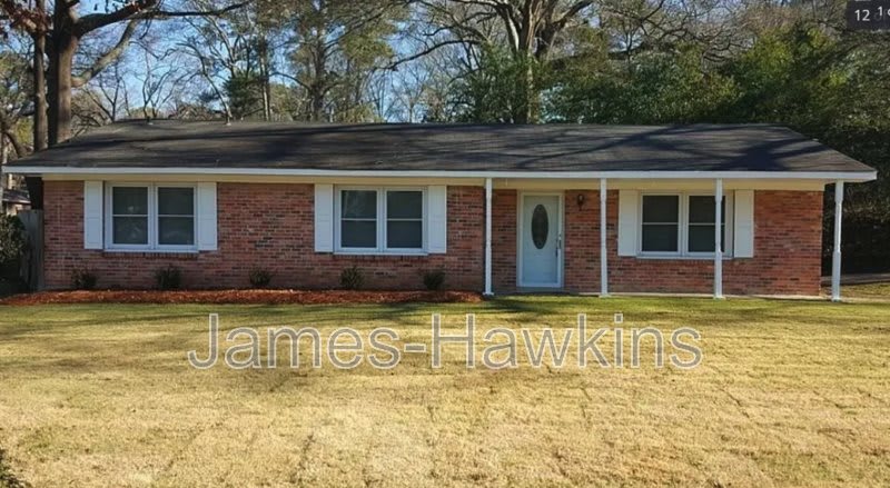 702 Cliff Rd, Montgomery, AL 36109