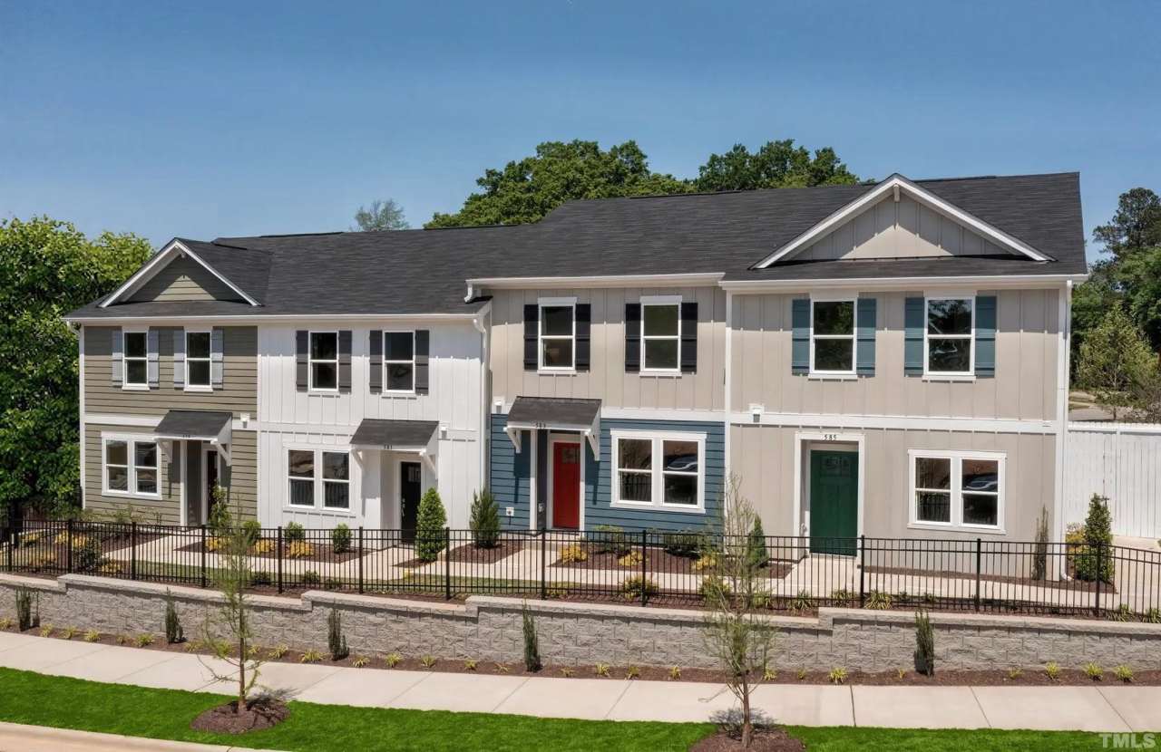 Room in 3 Bedroom Townhome at 441 Hacksaw Trl