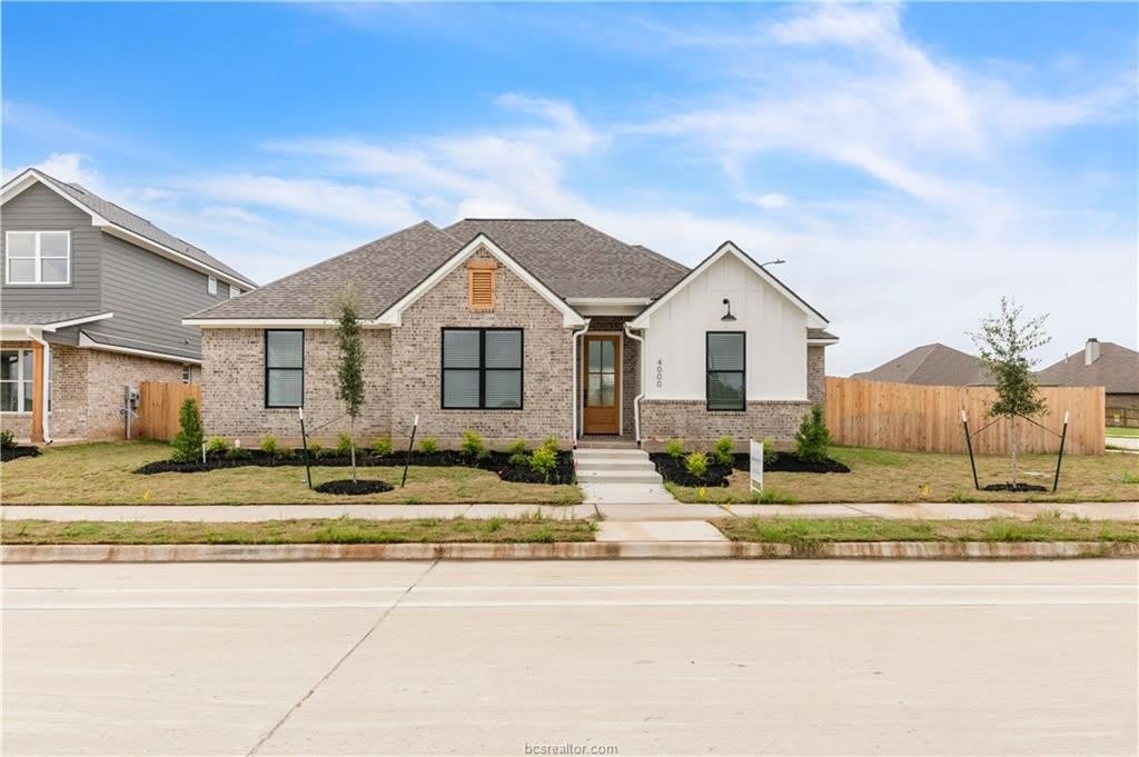 4000 Etonbury Avenue