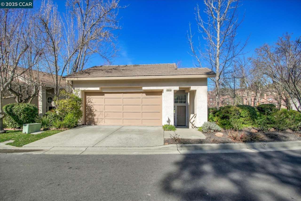 5070 E Lakeshore Drive