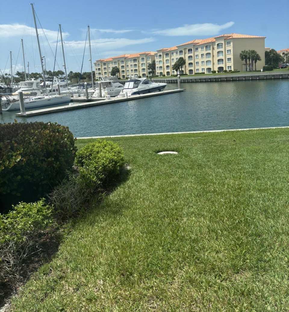 16 Harbour Isle Drive W