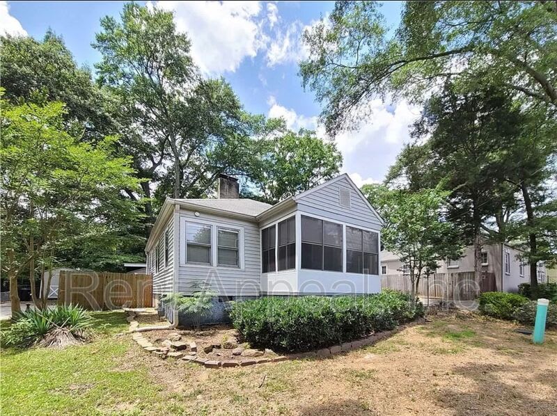 252 Fairground St SE