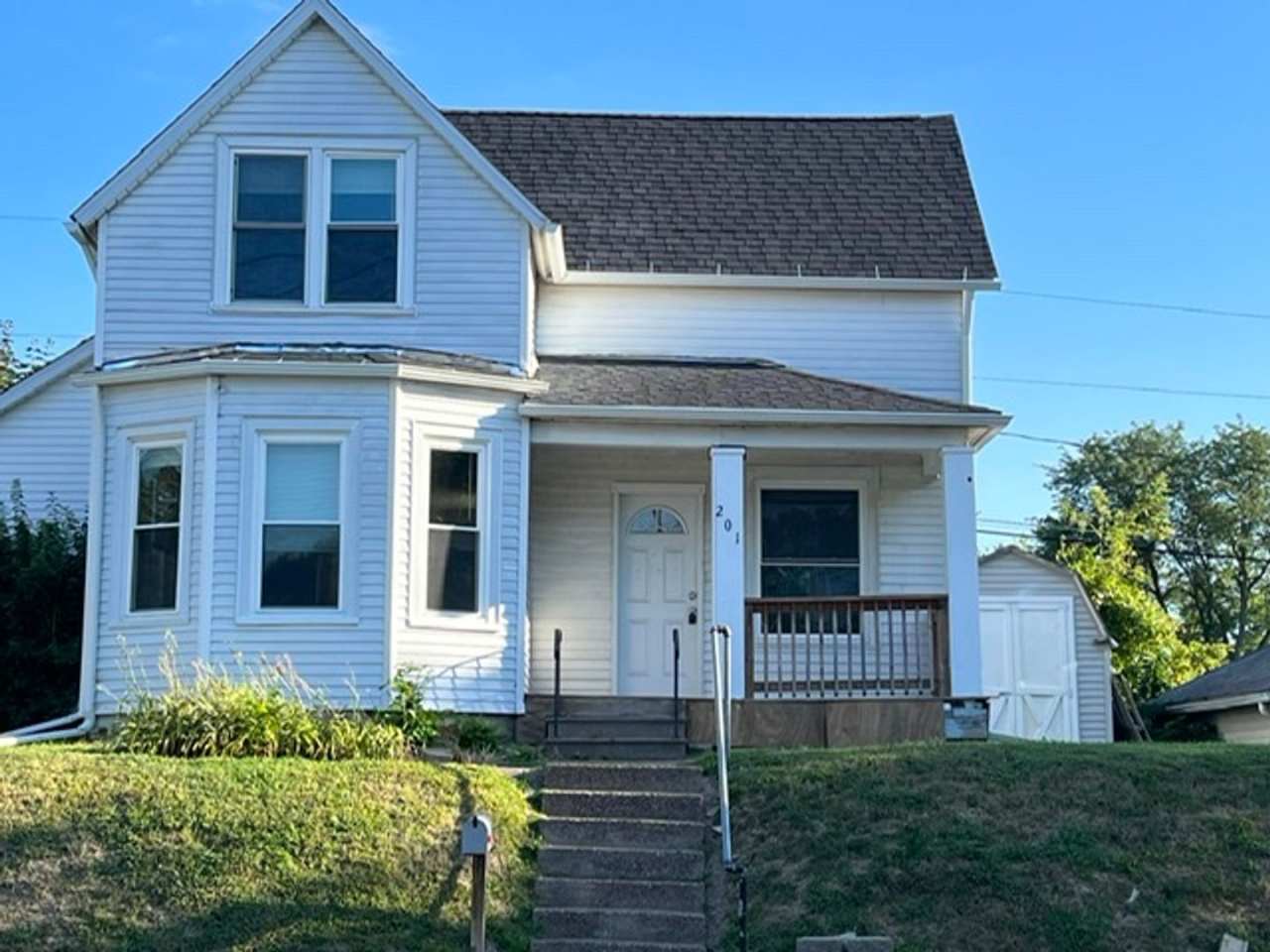 2 Bedroom 1.2 bath in Moline
