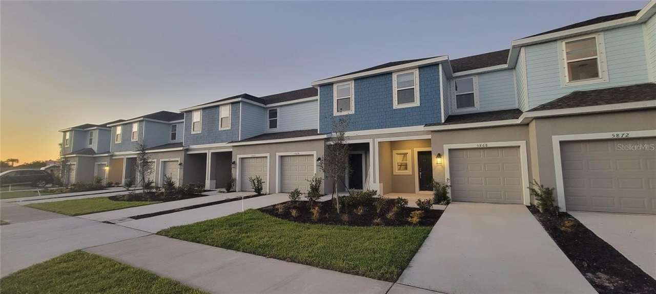 5864 BISCOTTI STREET