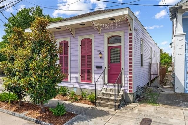 2230 DUMAINE Street
