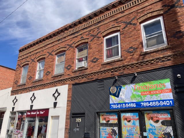 375 North Walnut Street - 2