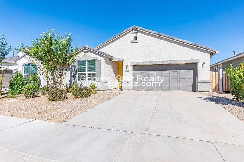 38204 W San Alvarez Ave