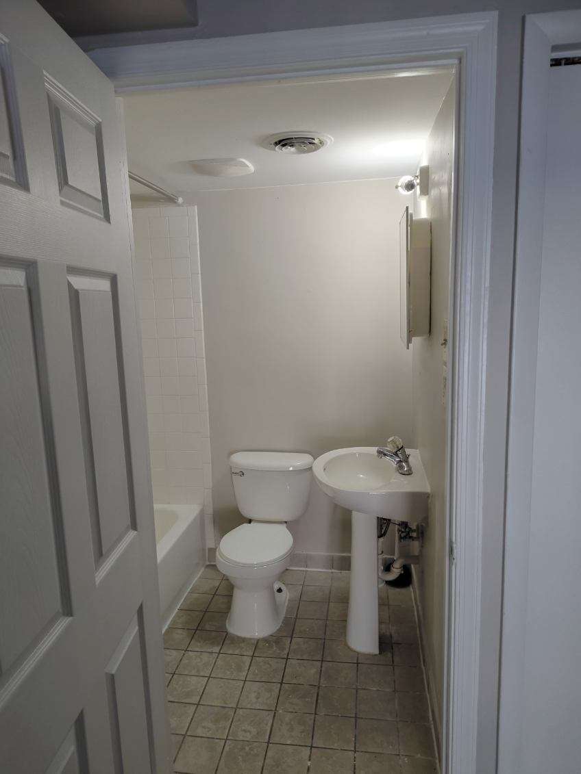 1095 N Royal Ave 95-16