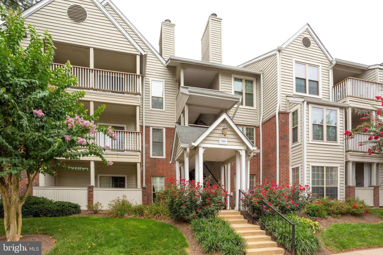 3914 PENDERVIEW DRIVE