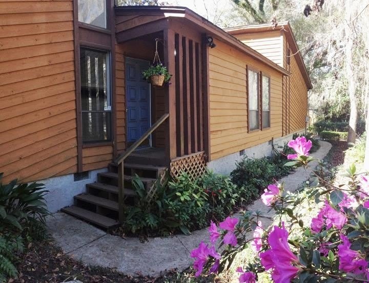 2983 Bay Shore Drive