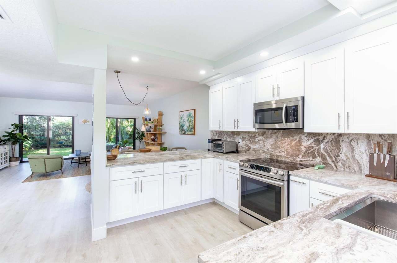 11267 Pond View B102 Drive B102