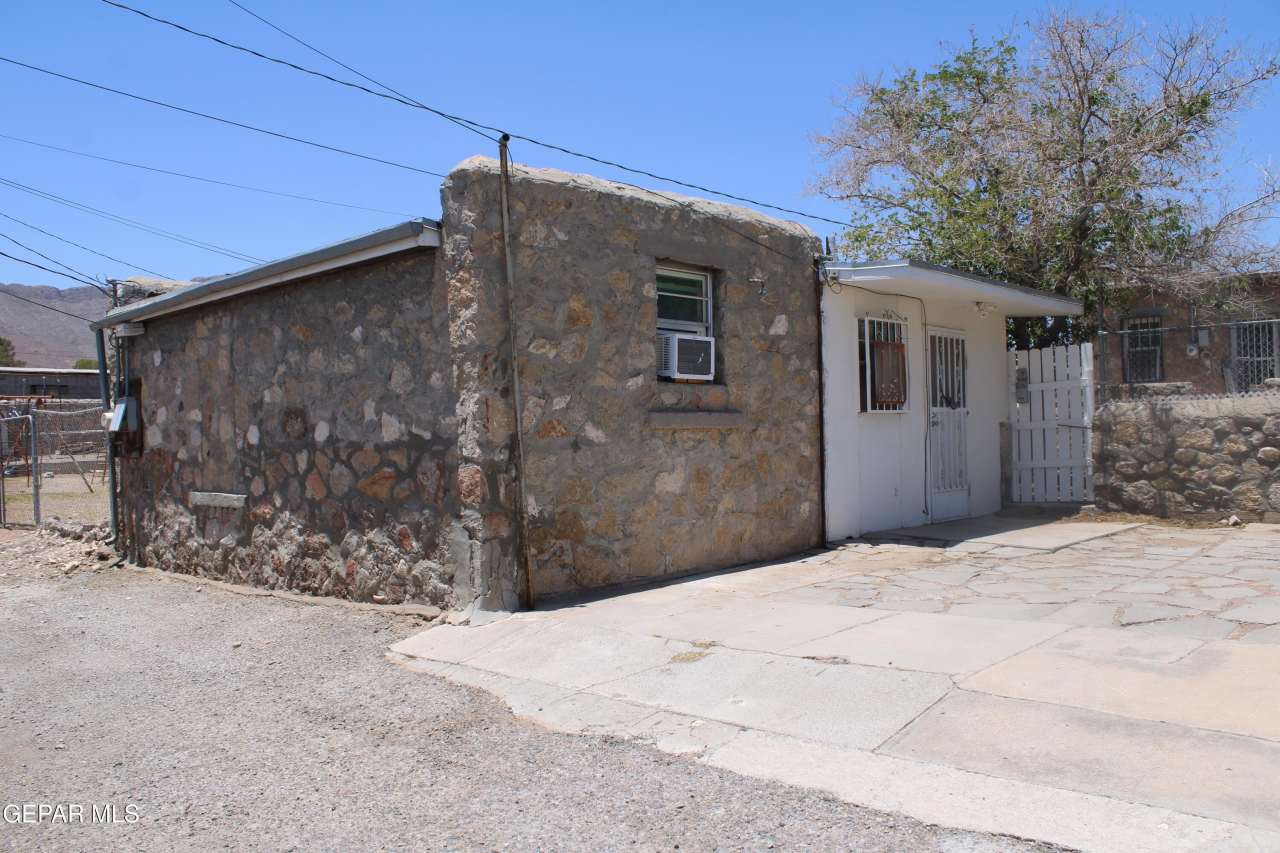 3526 NATIONS Avenue unit: 1/2