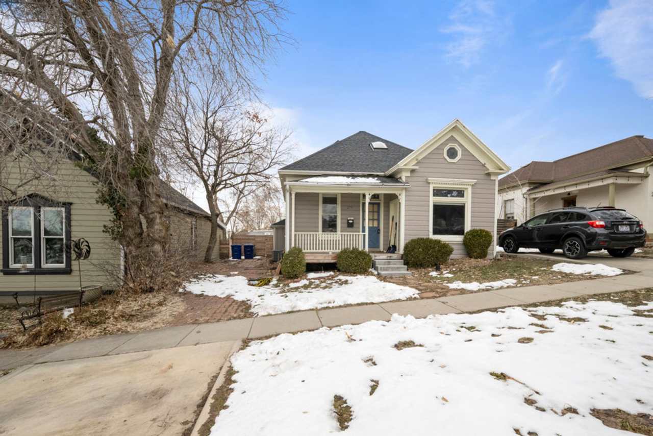 Beautiful Home in Salt Lake Avenues (ABC Streets)!