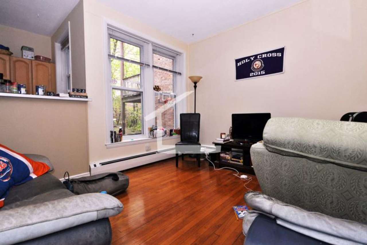 161 Winthrop Rd #6F Brookline MA 02445