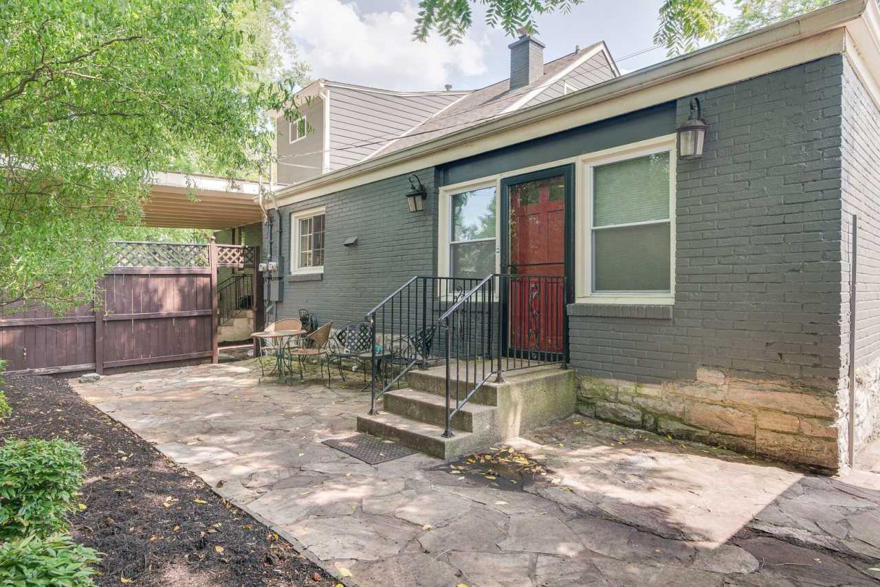 Amazing 1BR in Green Hills! Lawncare, washer/dryer included