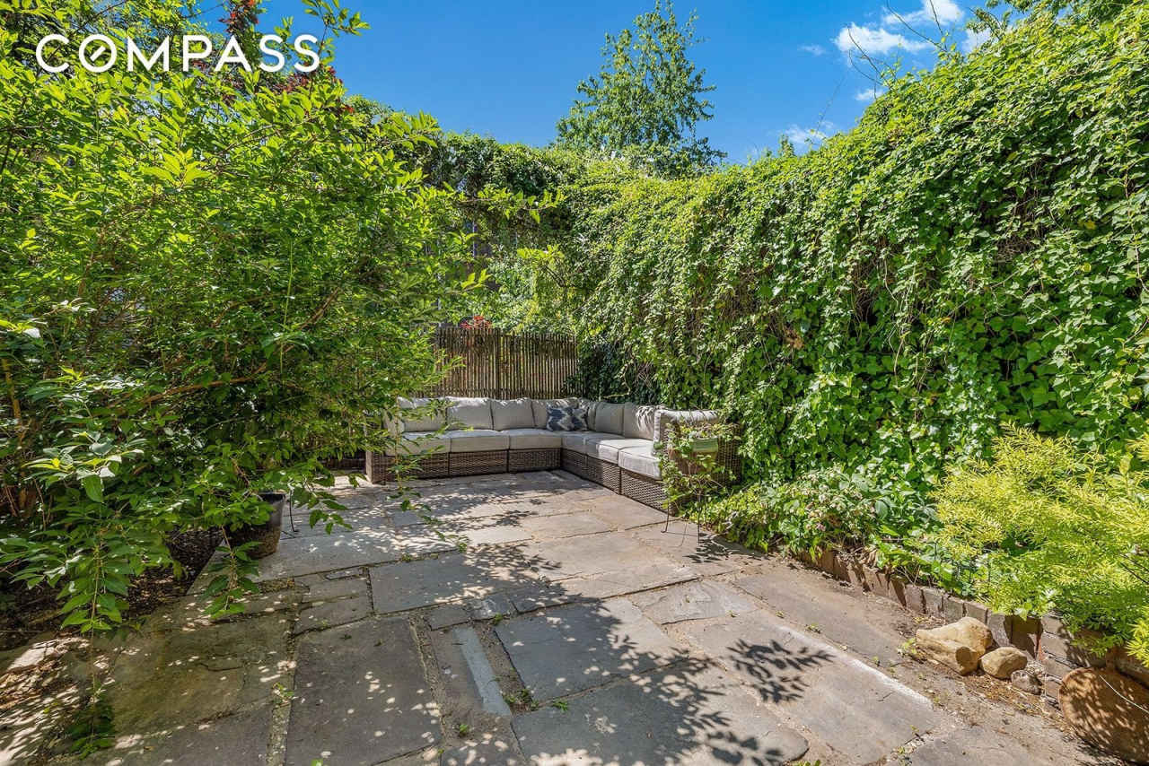 304 Lafayette Avenue