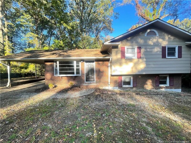 1025 North Hill Road