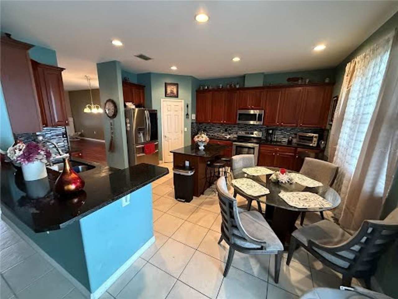 Beautiful 4/3 Home in Wyndham Lakes Estates