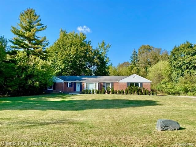 6040 OLD ORCHARD Drive