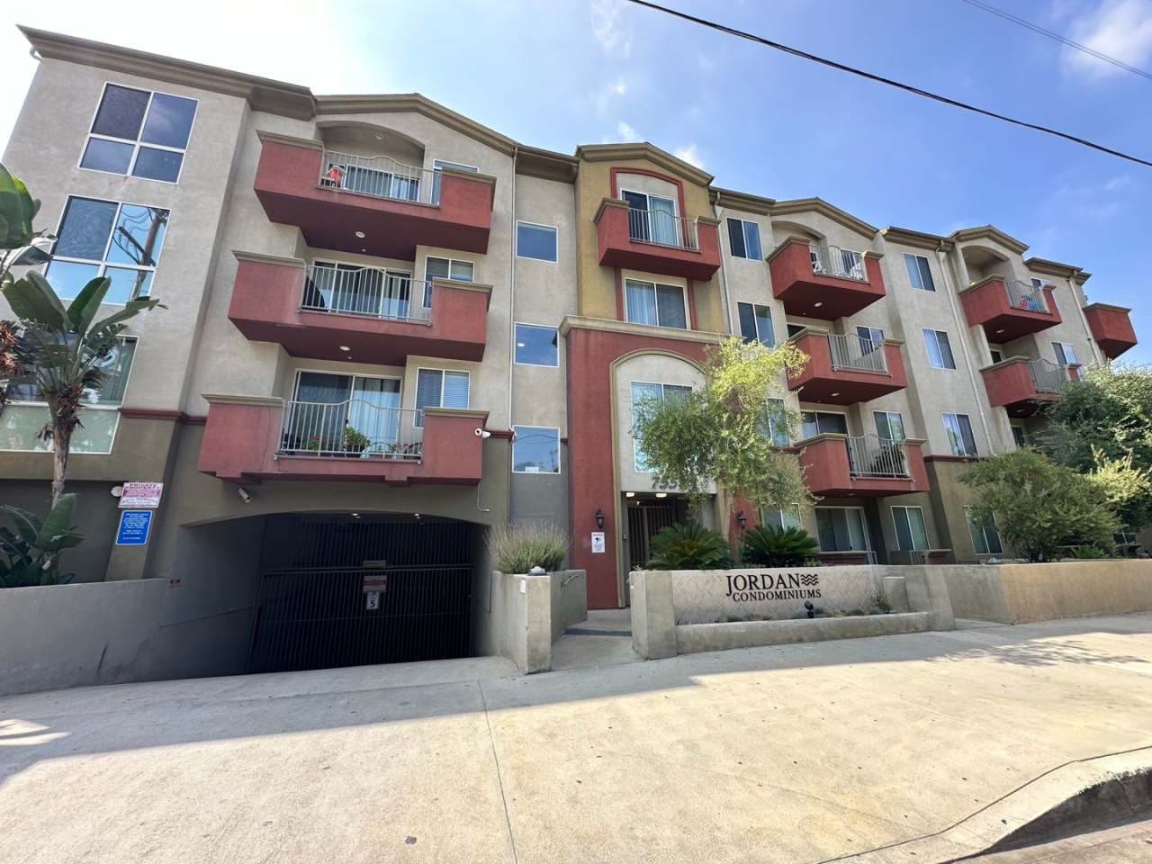 Available Low Income Unit - 2bed2bath condo in Canoga Park CA