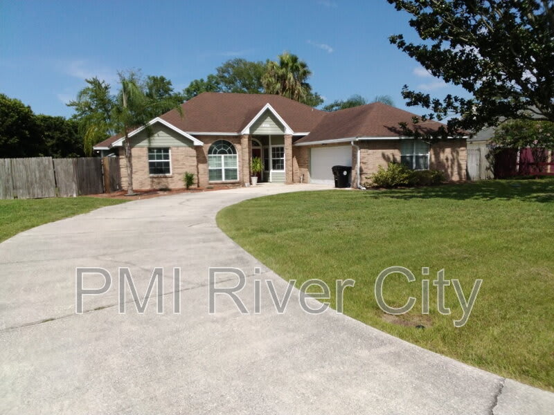 2320 Locustwood Ct