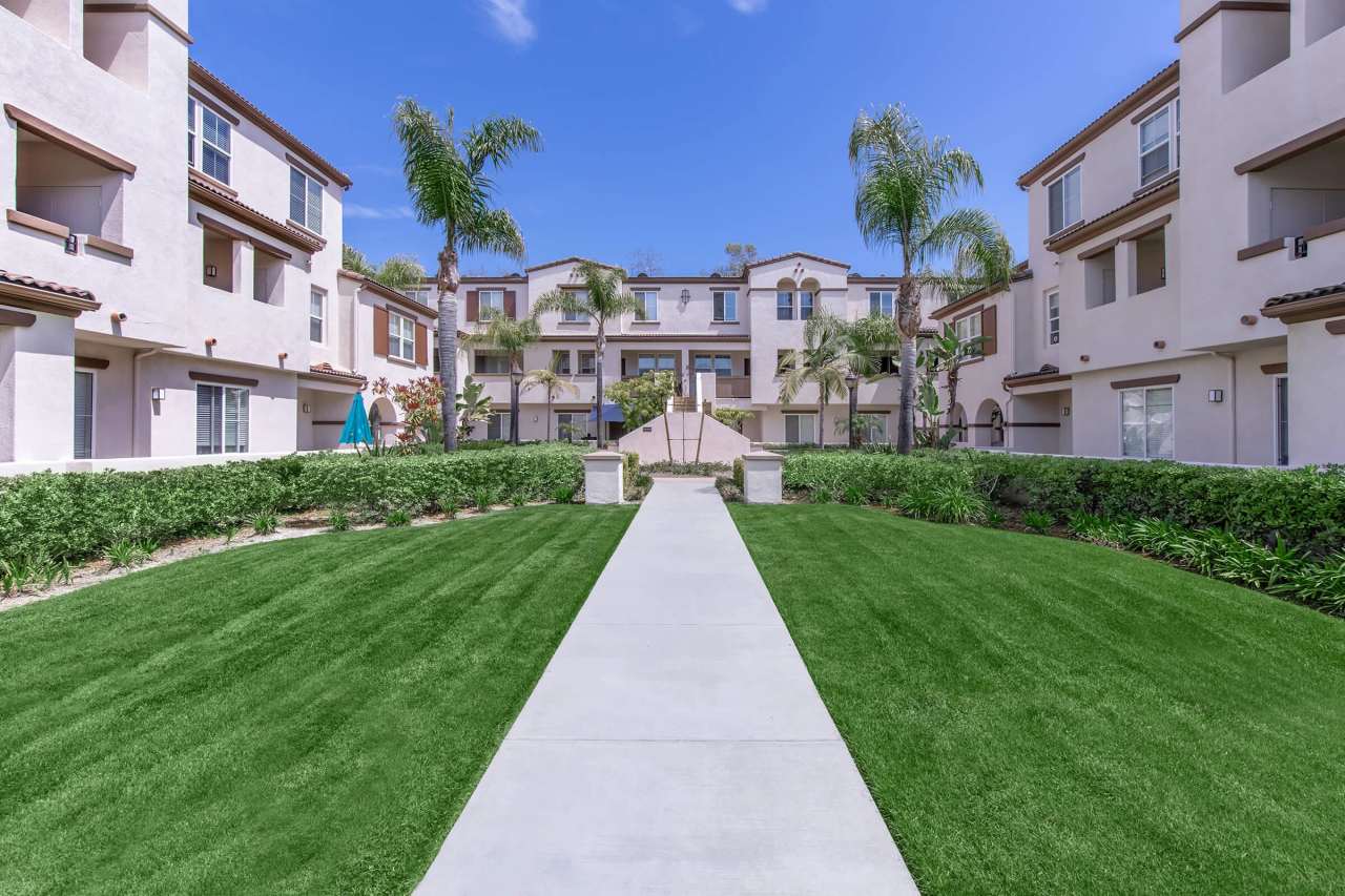 Laurel Glen Apartment Homes