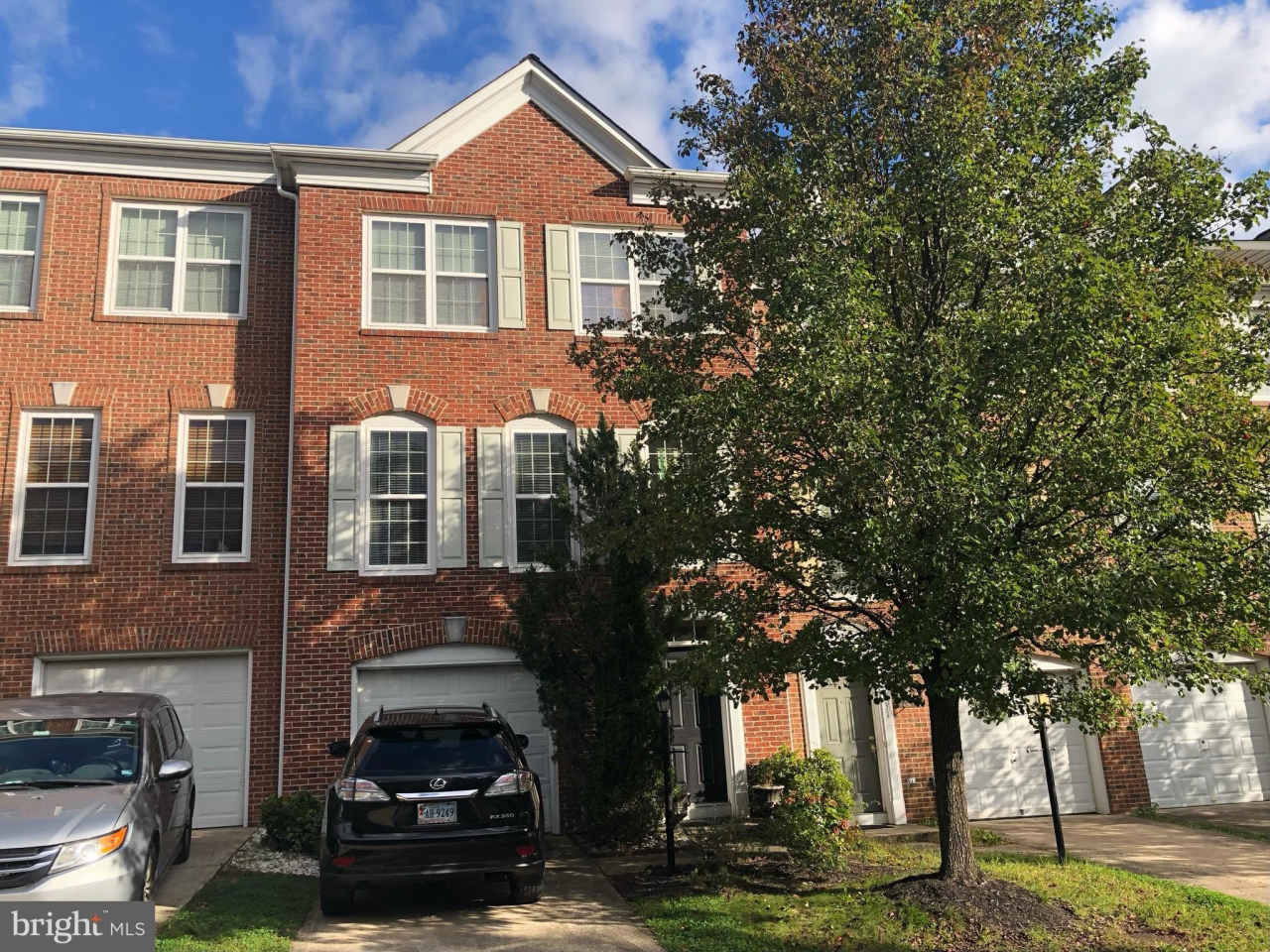 8935 SINGLELEAF Circle