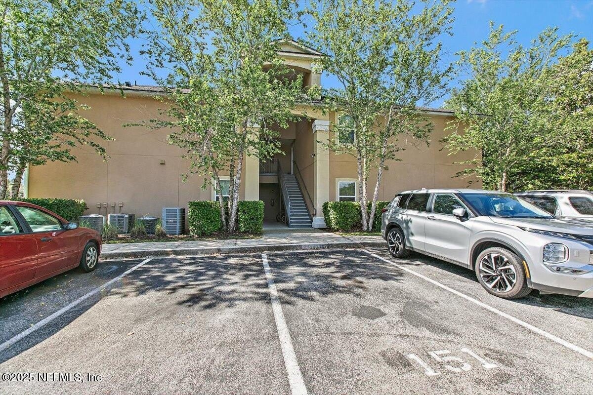 2875 GOLDEN LAKE Loop