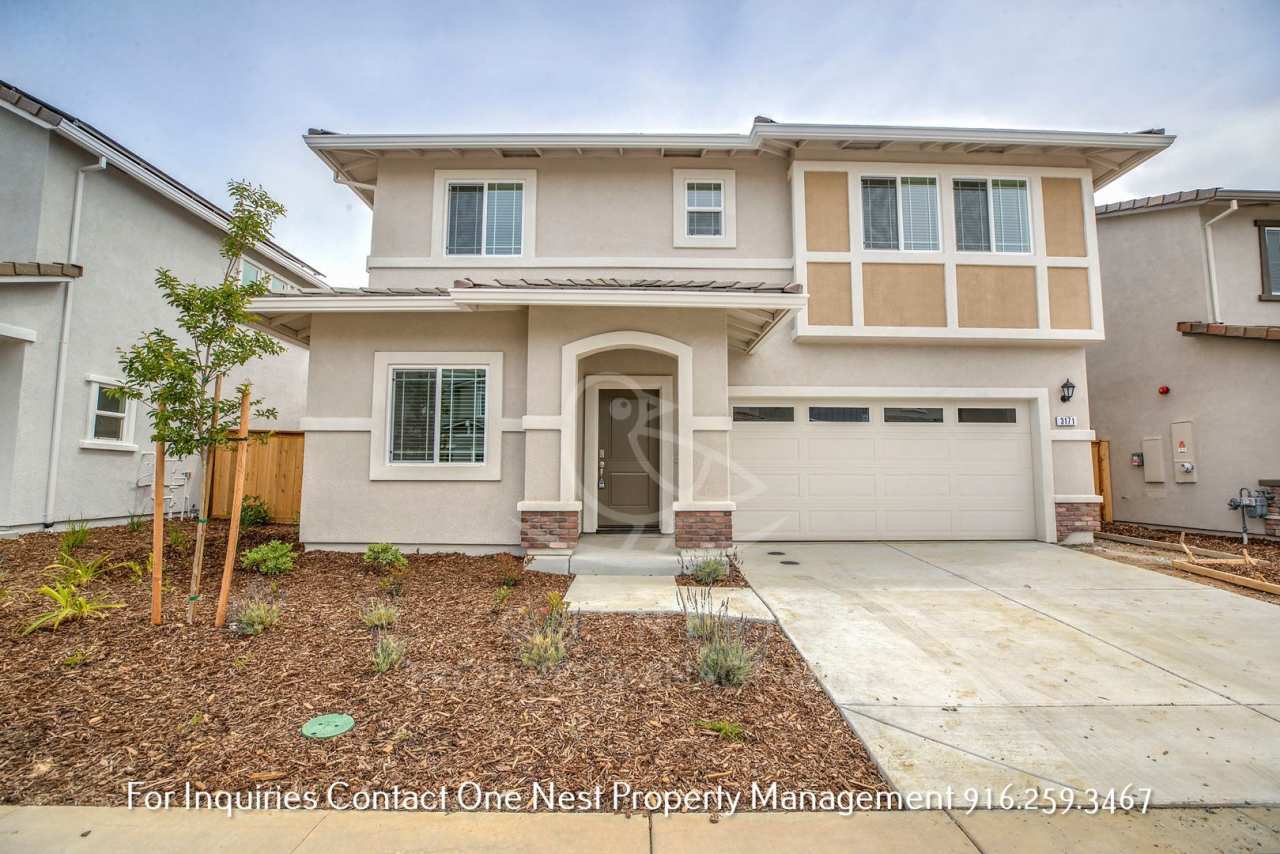 Modern Luxury in West Lincoln's Independence Community!