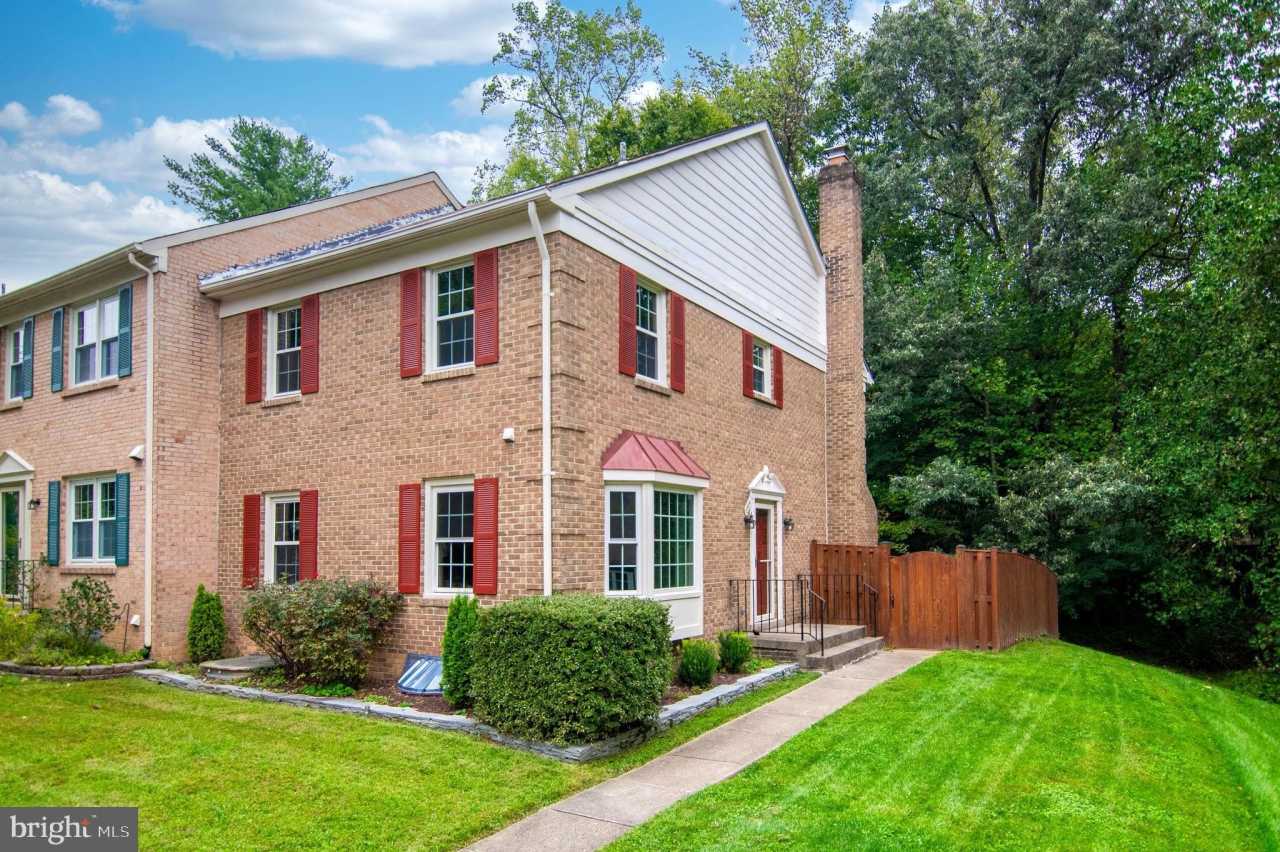 8914 GRANDSTAFF Court