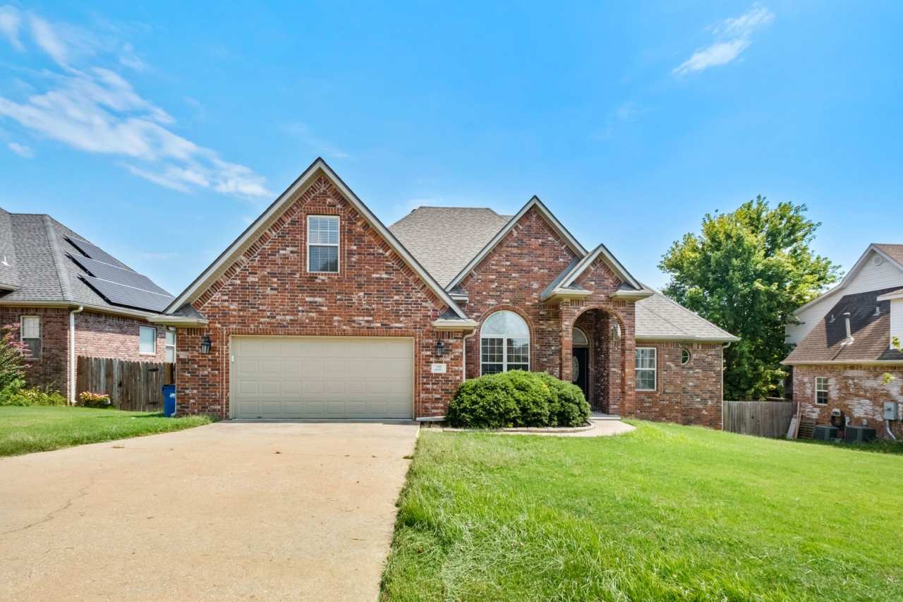 Are you looking for a beautiful home in NWA?