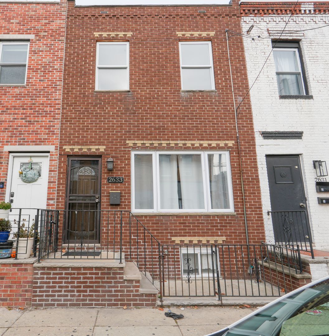 Super property 3 beds finished basement large yard