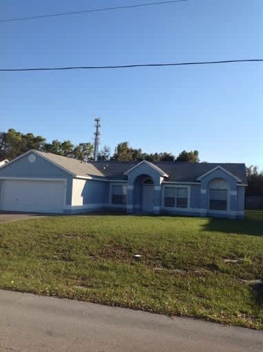 Close to I-4 Nice 3 Bedroom 2 Bath Call Carole Arcaro Deltona Lakes Realty, Inc.