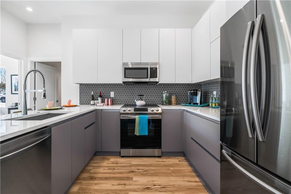 1155 Custer Avenue SE