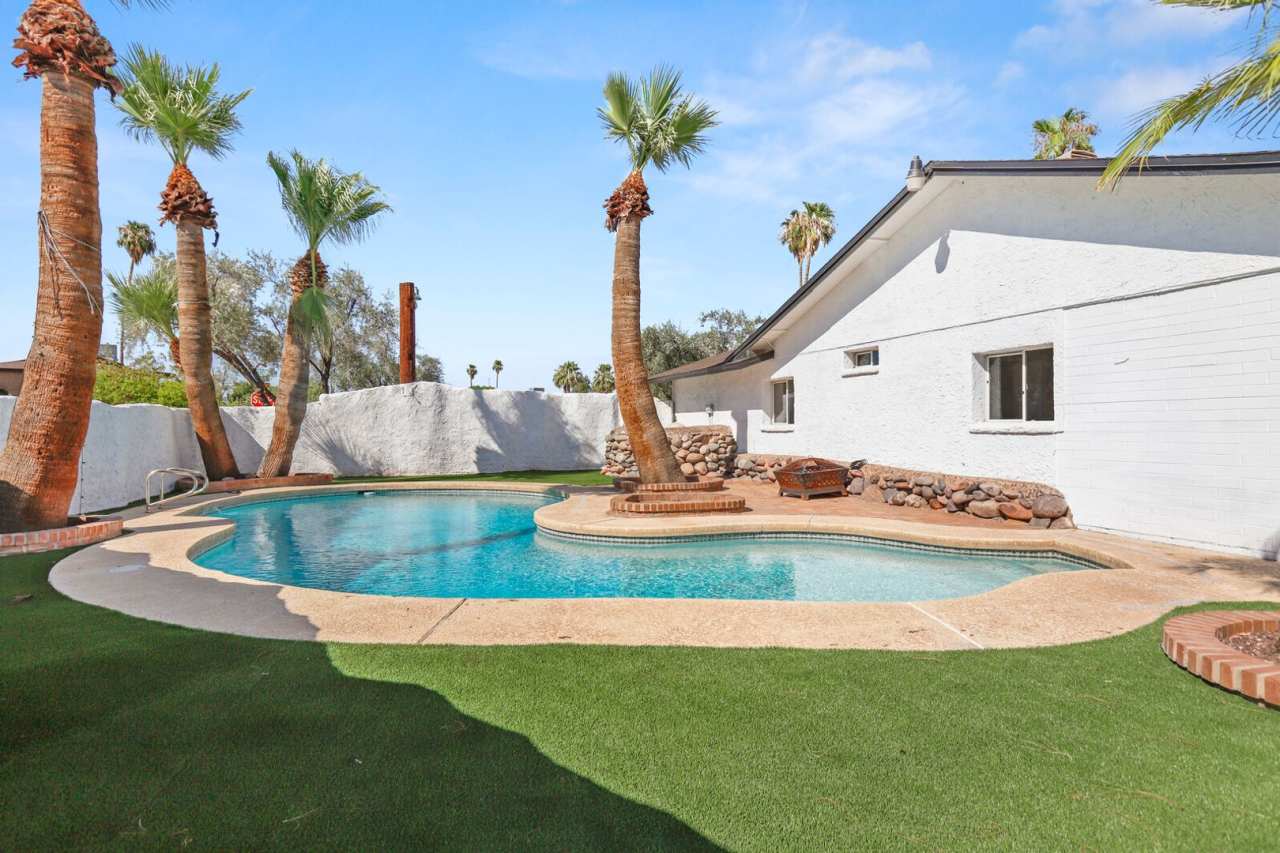 Prime ASU Location 5BR Home with Pool  Garage