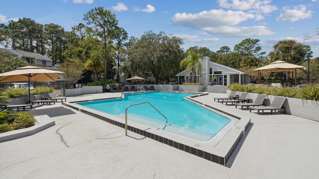 Oasis of Mandarin - Apartments & Townhomes