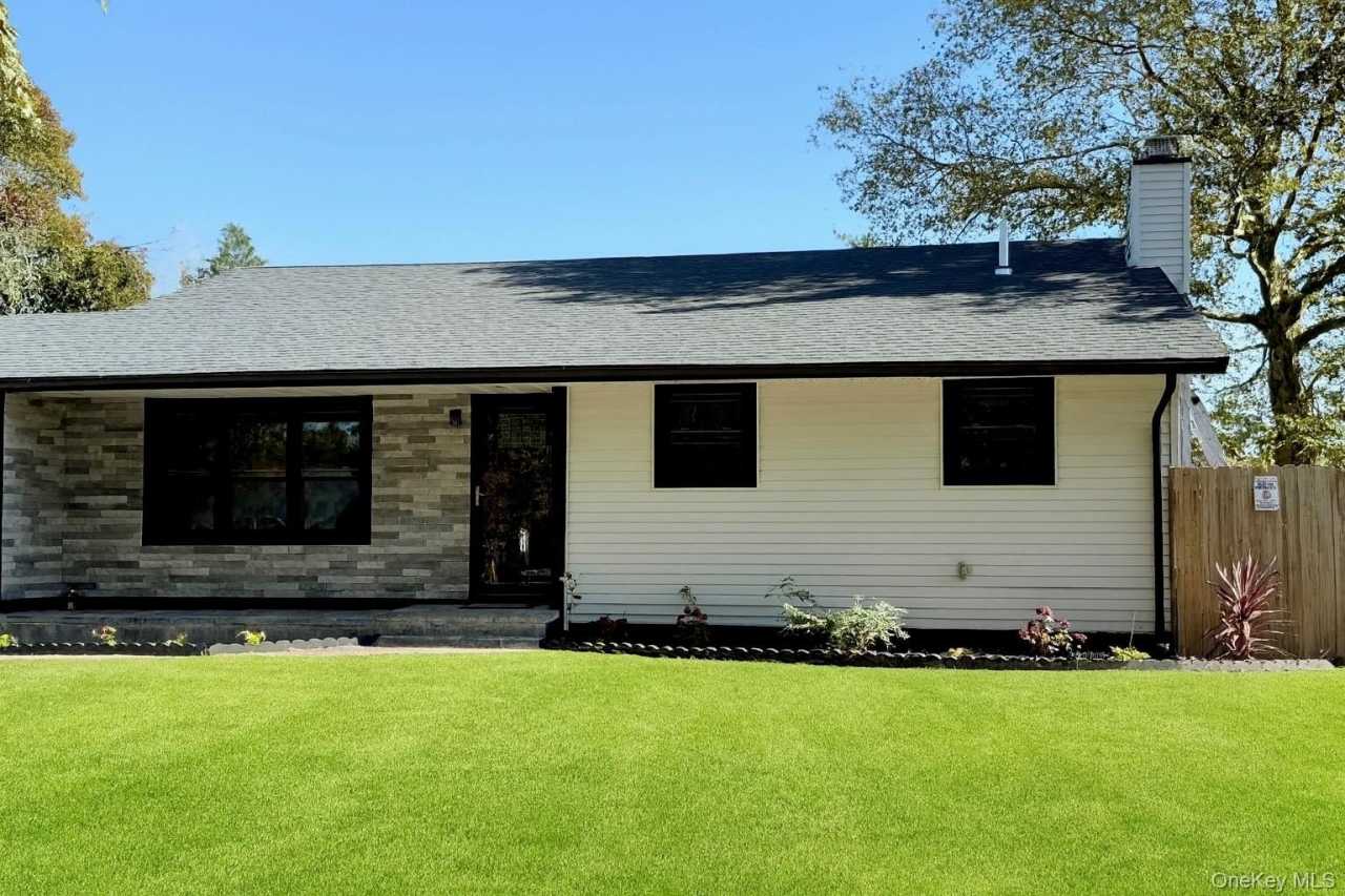 1553 Potter Boulevard