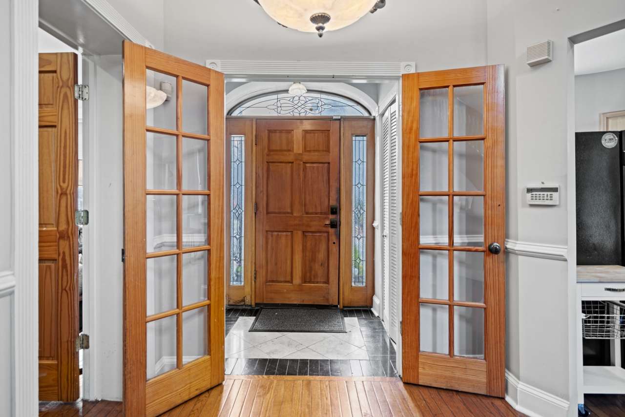 547 Florida Ave NW, 6