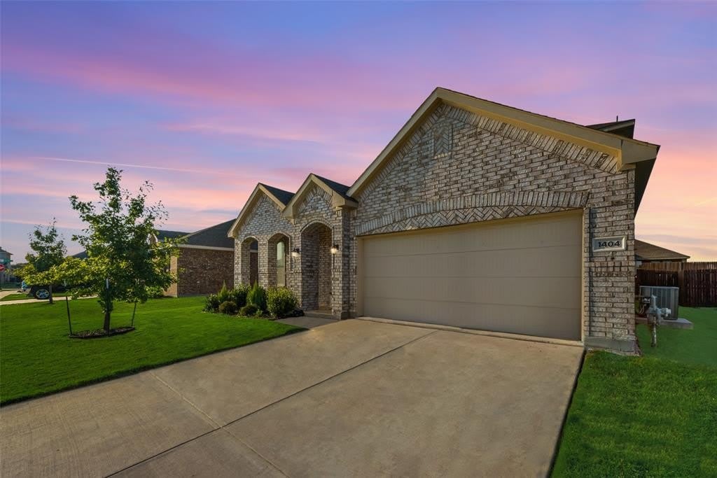 1404 Forest Haven Drive