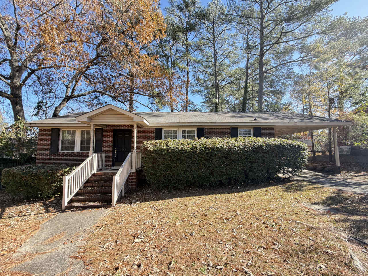 1542 S Beltline Blvd