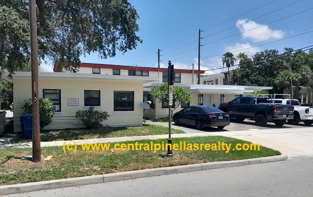 1046 S Ft Harrison Ave