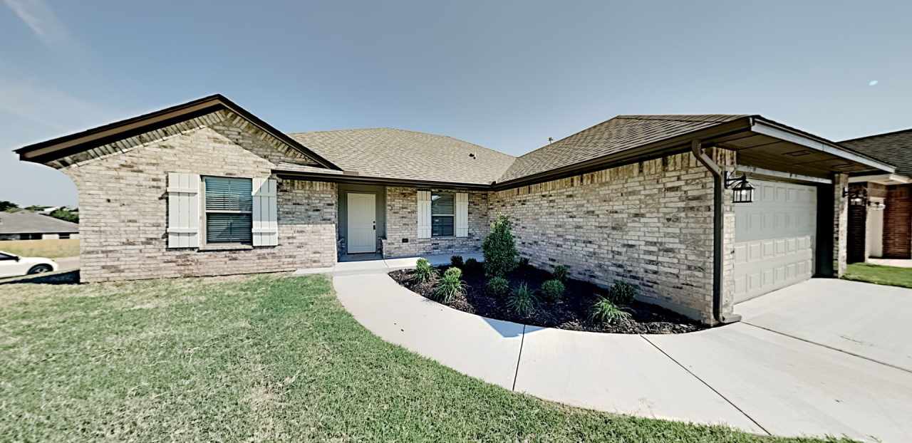 4 Bedroom 2 Bath Home Centrally Located in NW OKC with Storm Shelter