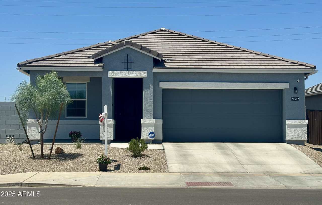 24562 W RAYMOND Street