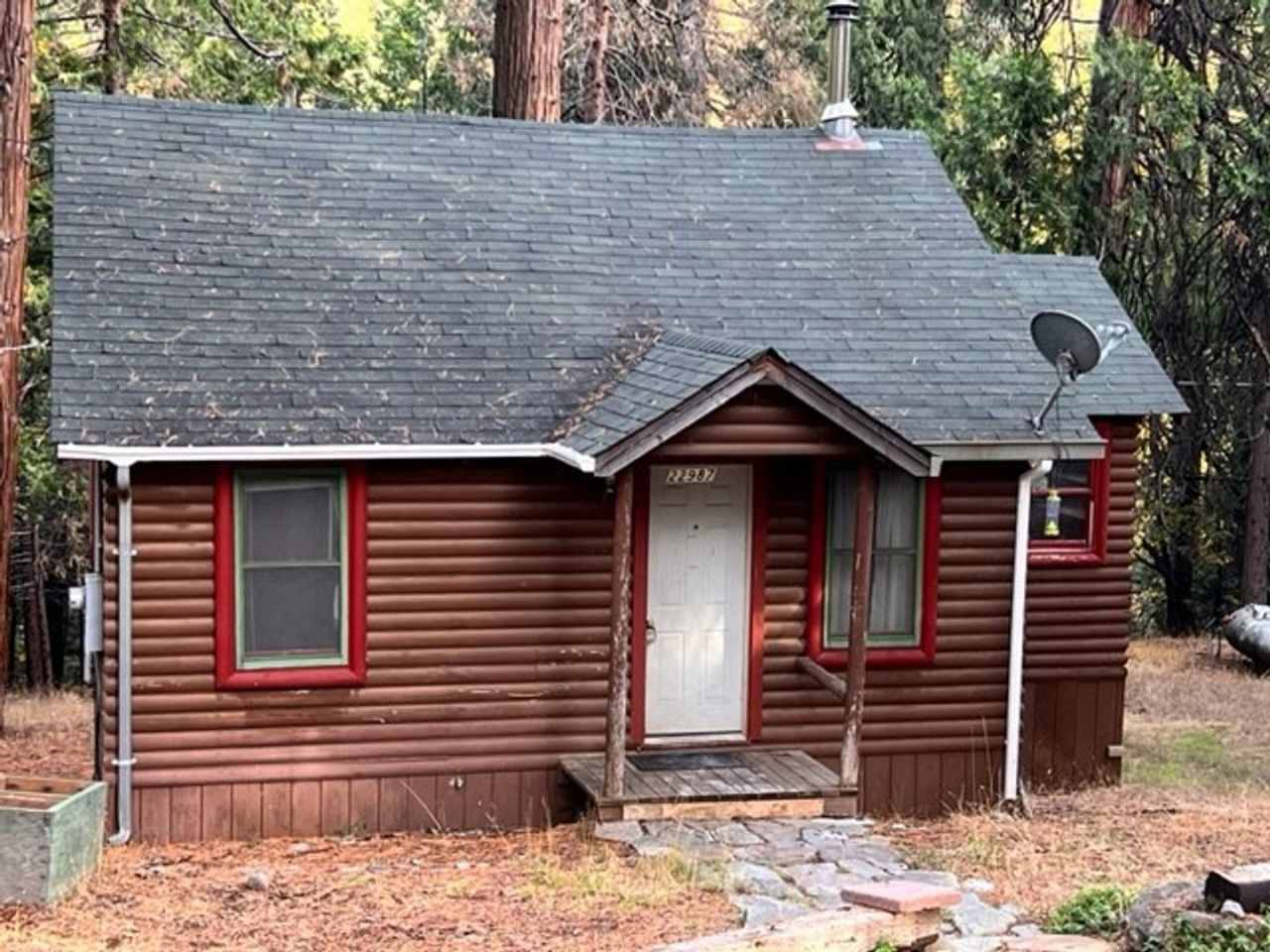Twain Harte Cabin in the Woods