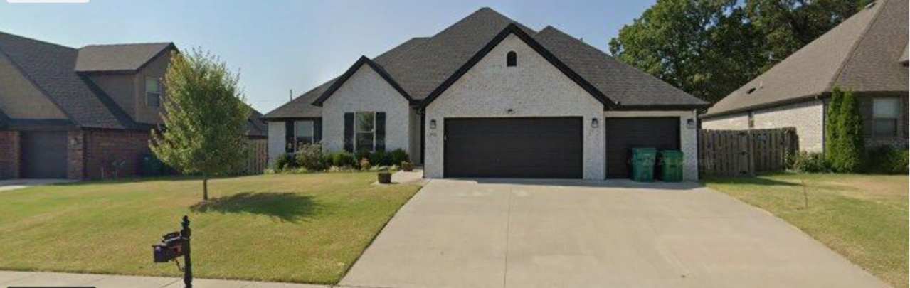 Dreamy 4 Bed/3 Bath House for rent in Centerton!!!!**MOVE-IN SPECIAL**