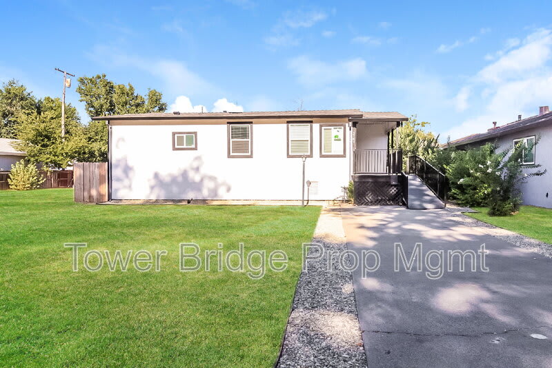 3741 Jasmine Street