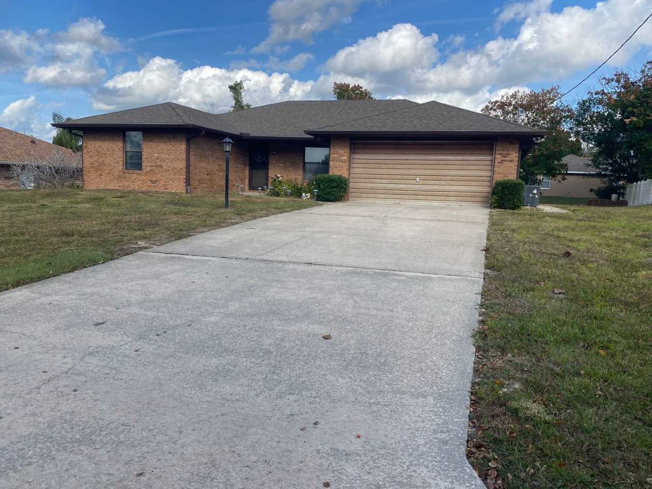 Beautiful 2/2/2 Deltona home